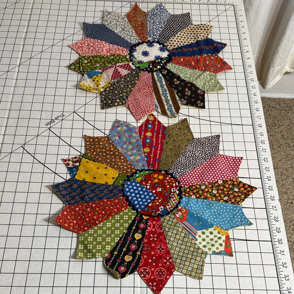 Vintage Dresden Plate Quilt Blocks – 1930s Feedsack & Calico Fabrics, Hand-Sewn,